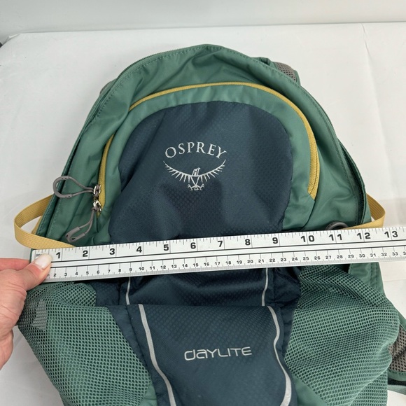 Osprey Daylight Duffle Hiking Backpack Green Unisex - Picture 12 of 13